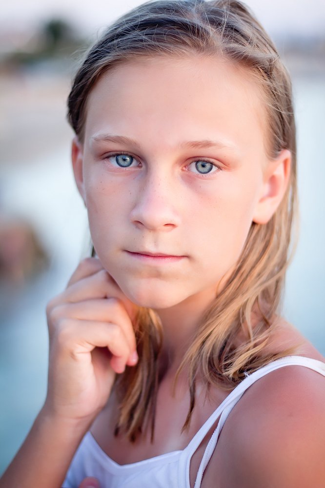 Голубые, как море, глаза