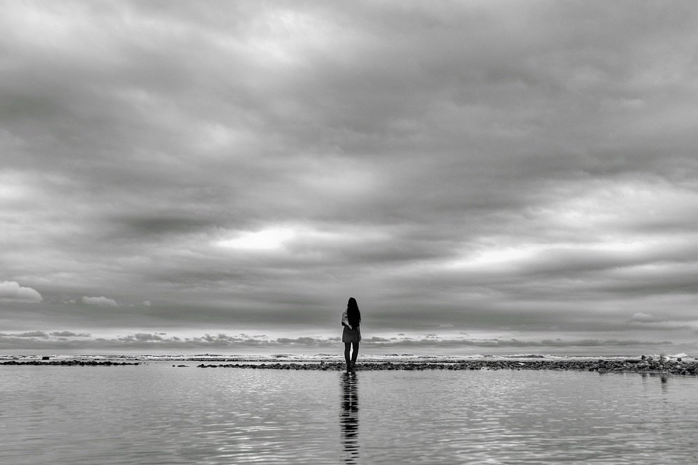 lone girl and the sea