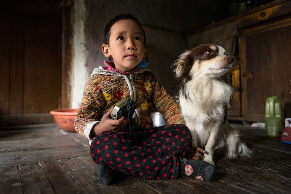 Waiting for the breakfast.