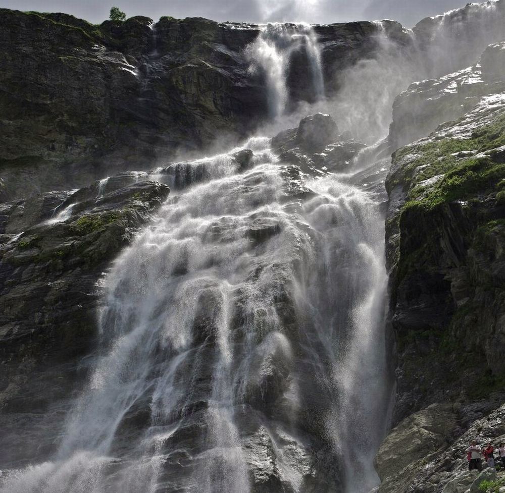 Буйство воды...