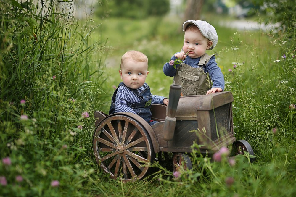 Малыши-трактористы