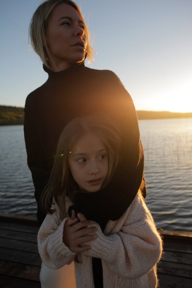 Руки, согревающие добротой