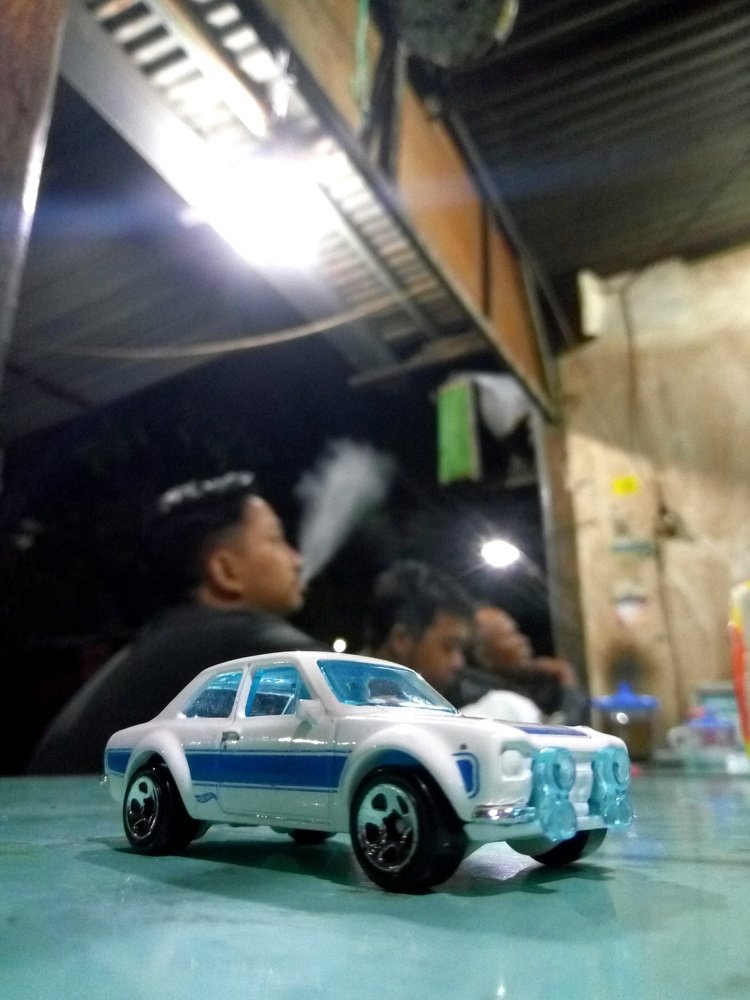Hotwheel nongkrong di wapingli