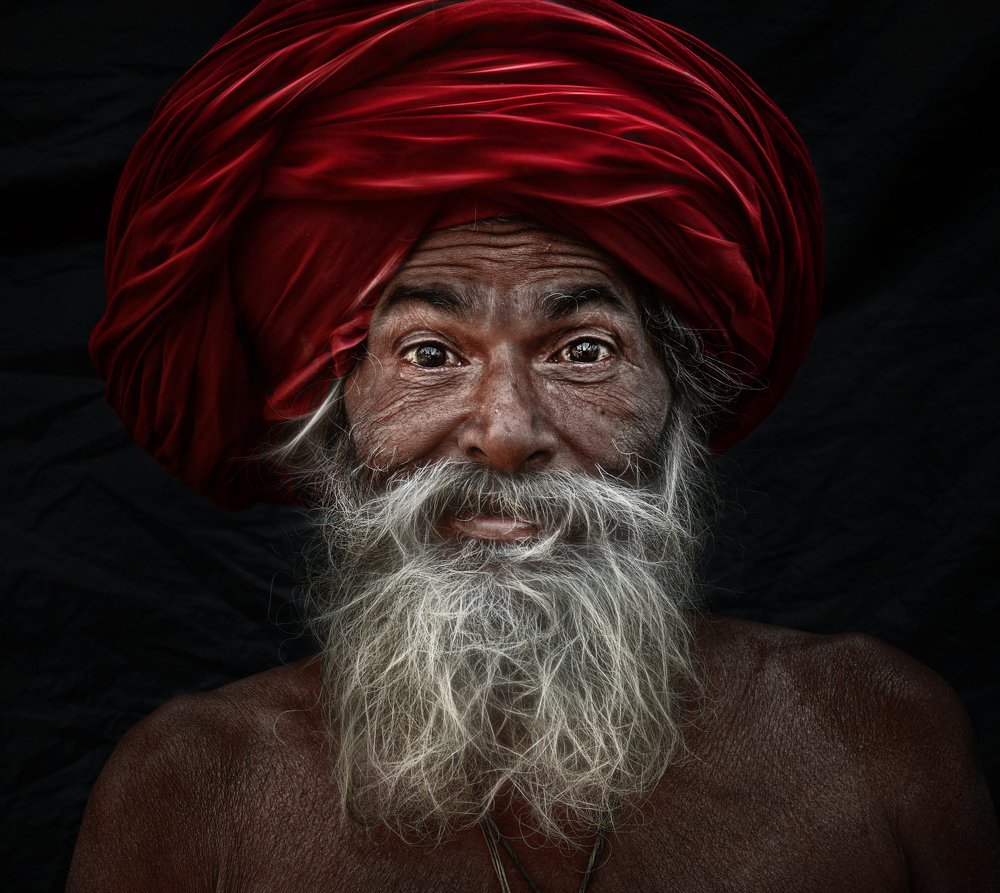 SADHU WITH SMILING FACE