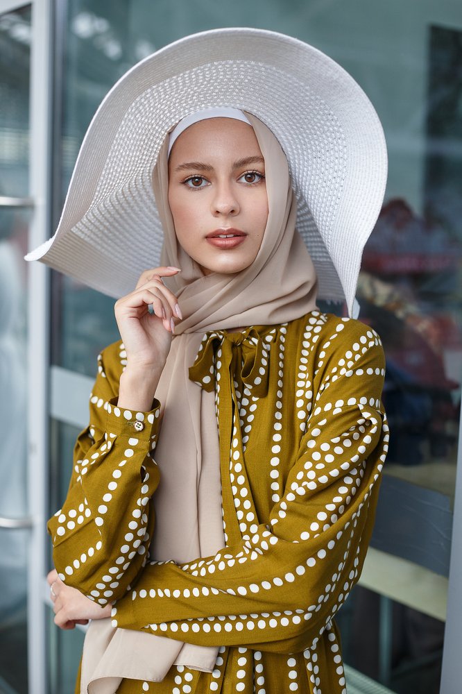 Портрет Дины