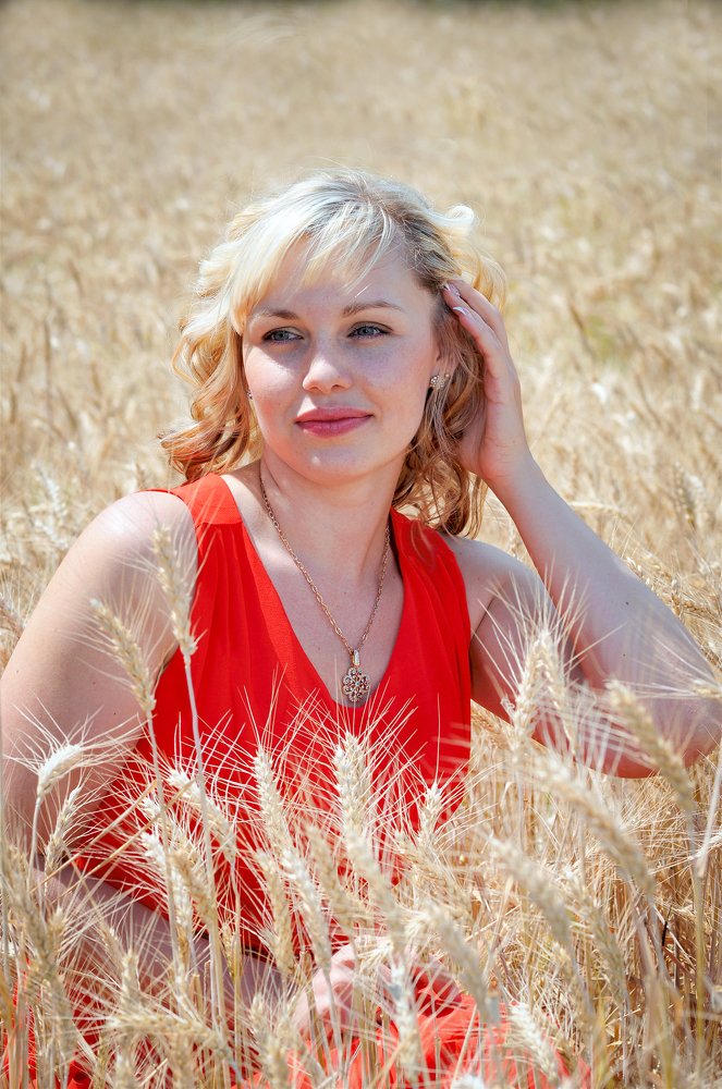 Русское поле