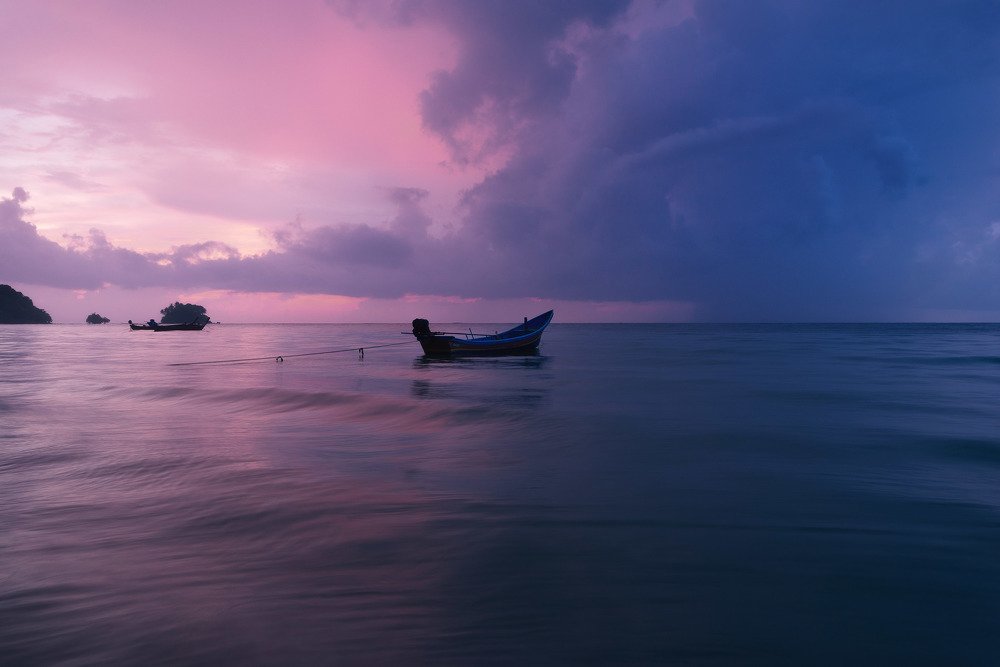 Затишье перед грозой на закате