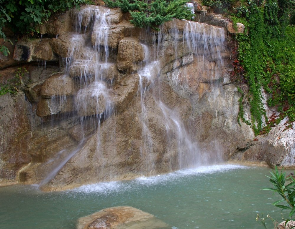 Седой водопад