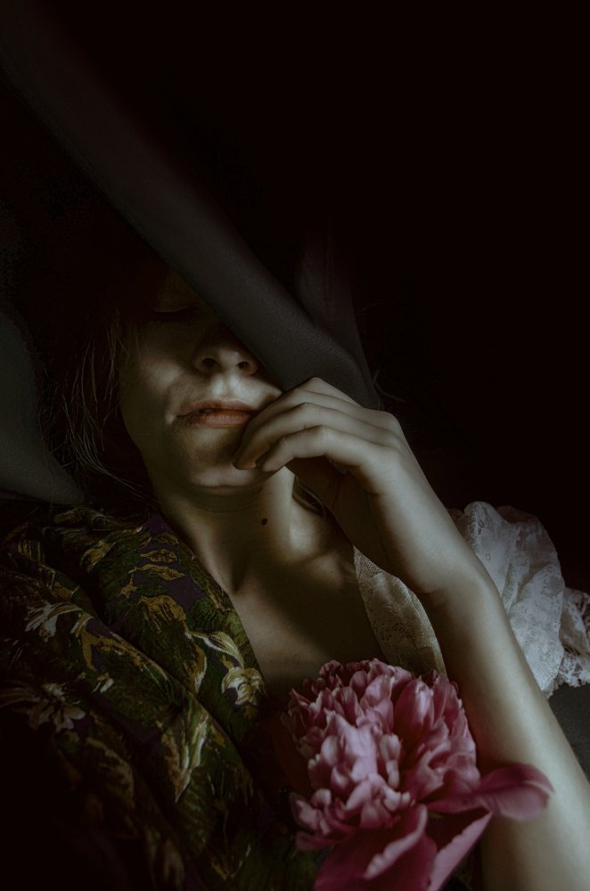 Self portrait "In moment"