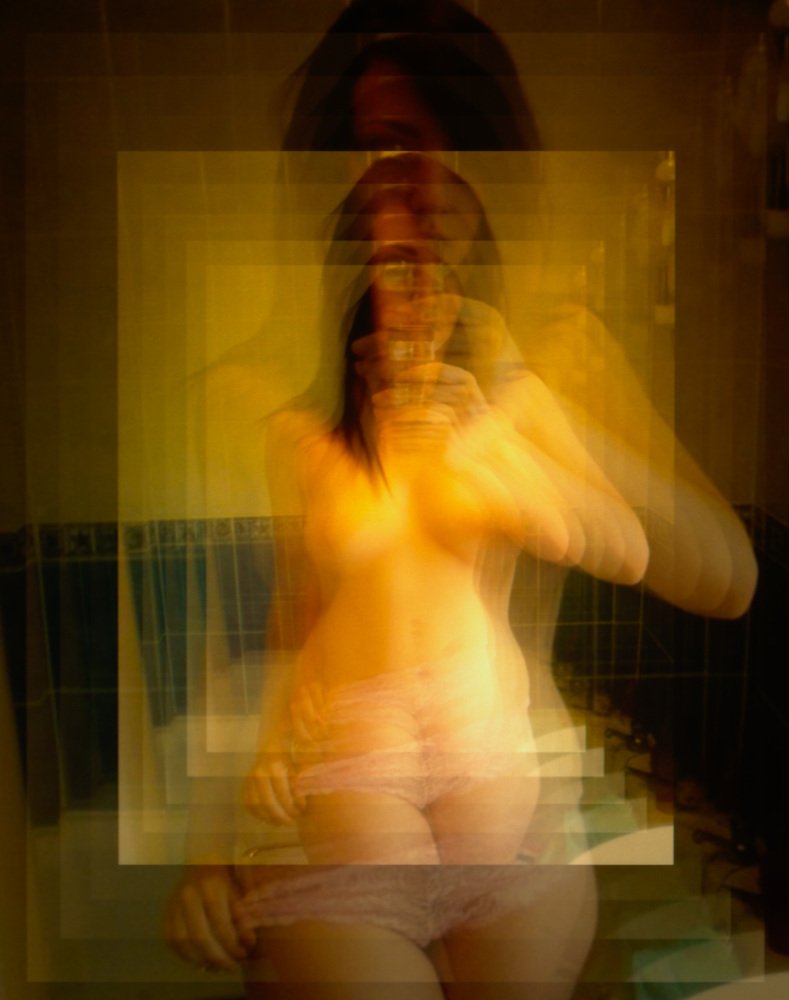 Acercamientos al Desnudo en la era de la Post-Fotografia -Selfies-