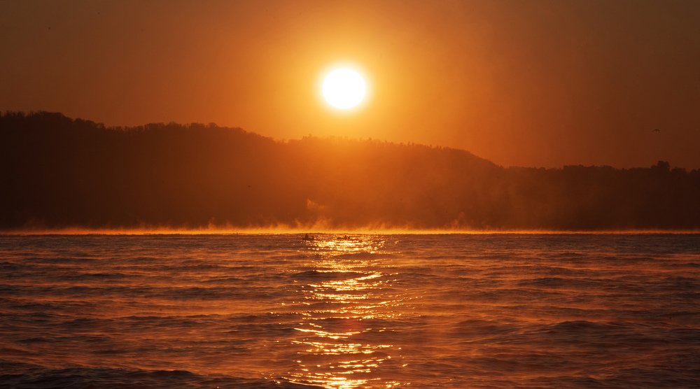 Две лодки в агонии моря