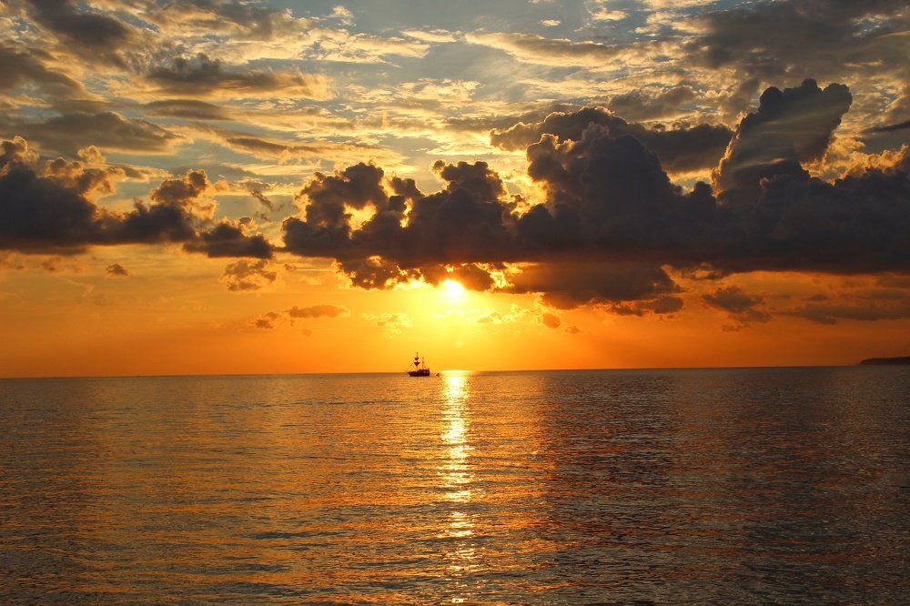 Черное море.