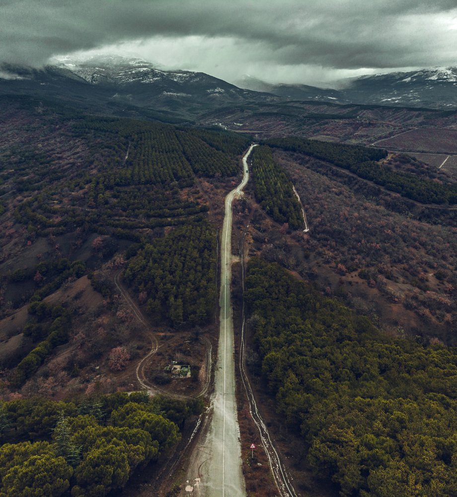 road to the mountains