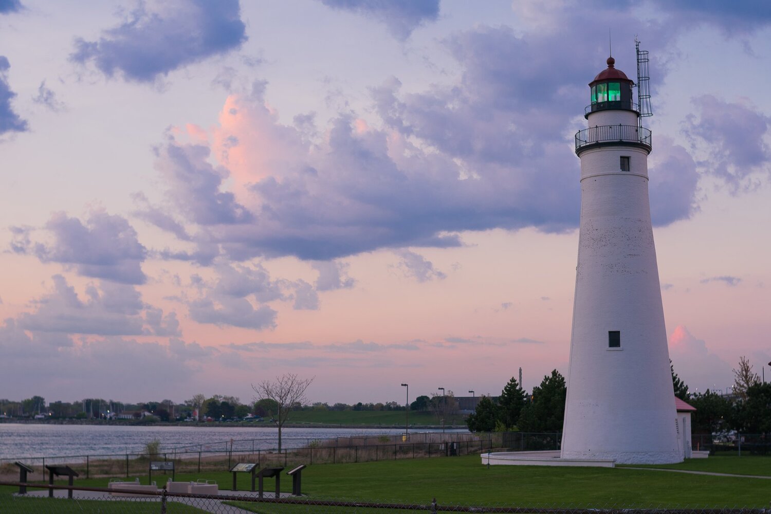 fort gratiot lighthouse during a sunrise