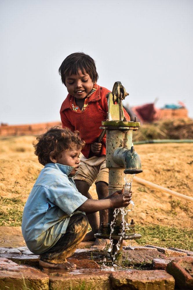 sister always help together