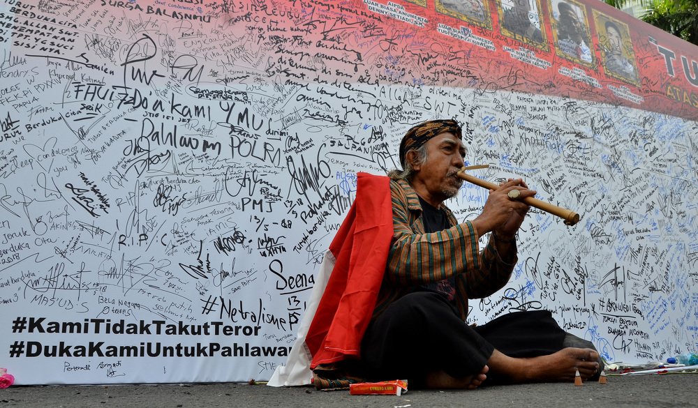 street musician old man