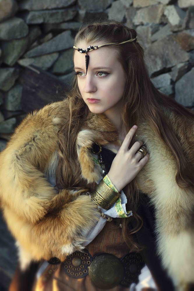 Королева Аслауг