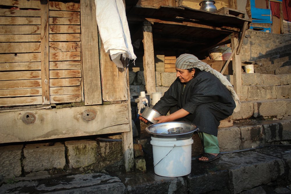 Mothers in Kashmir