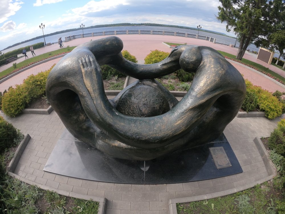 Вокруг земли