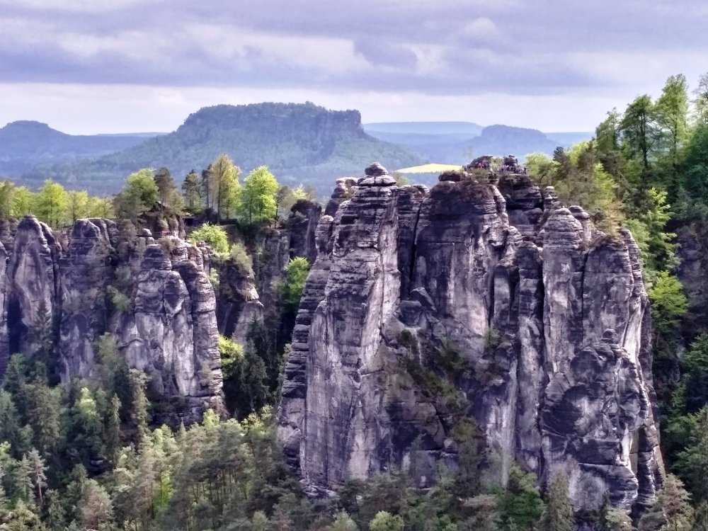 Волшебные скалы