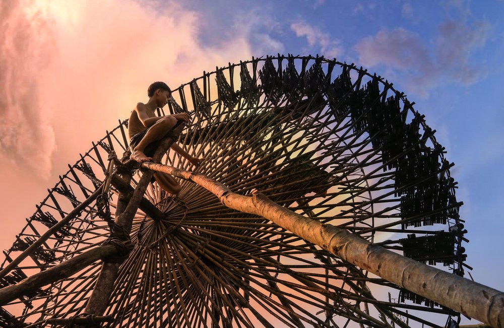 Chơi trên cọn nước