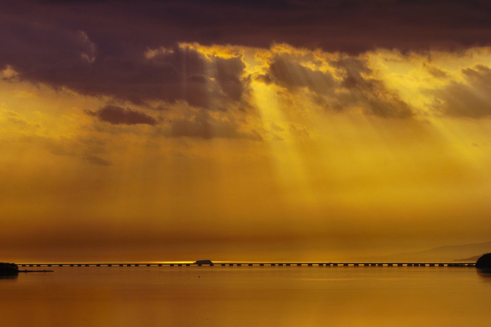 Закат на мостом Де`Фриз