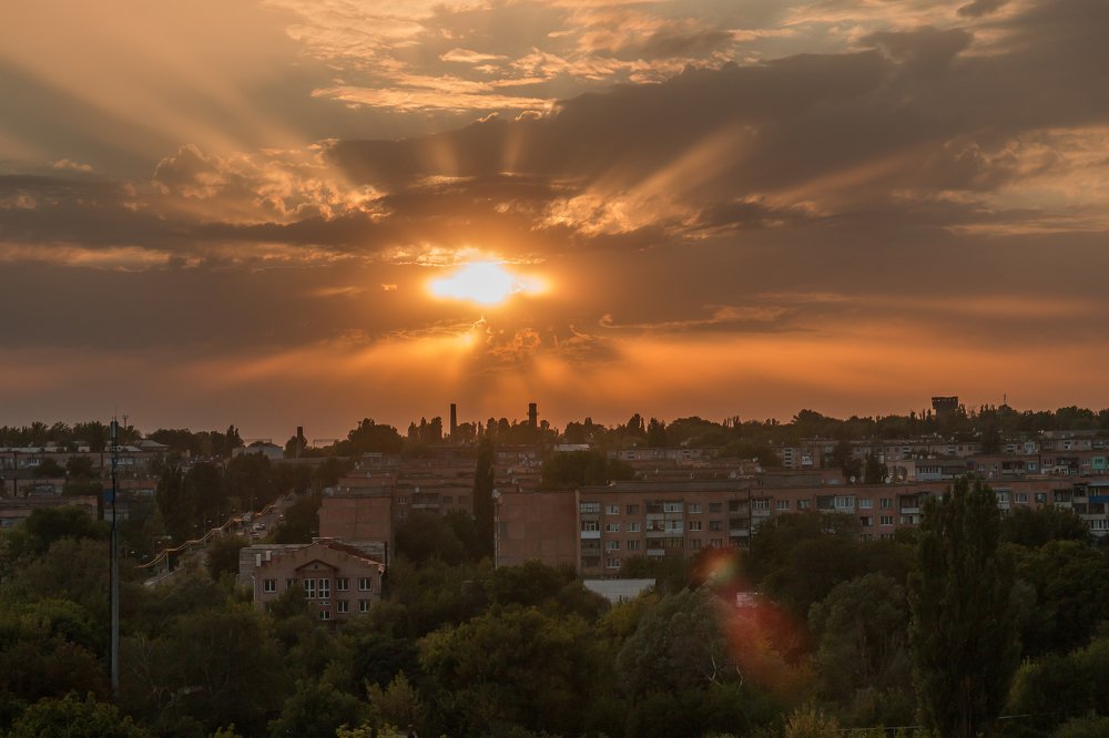 закат над Антрацитом (Донбасс)