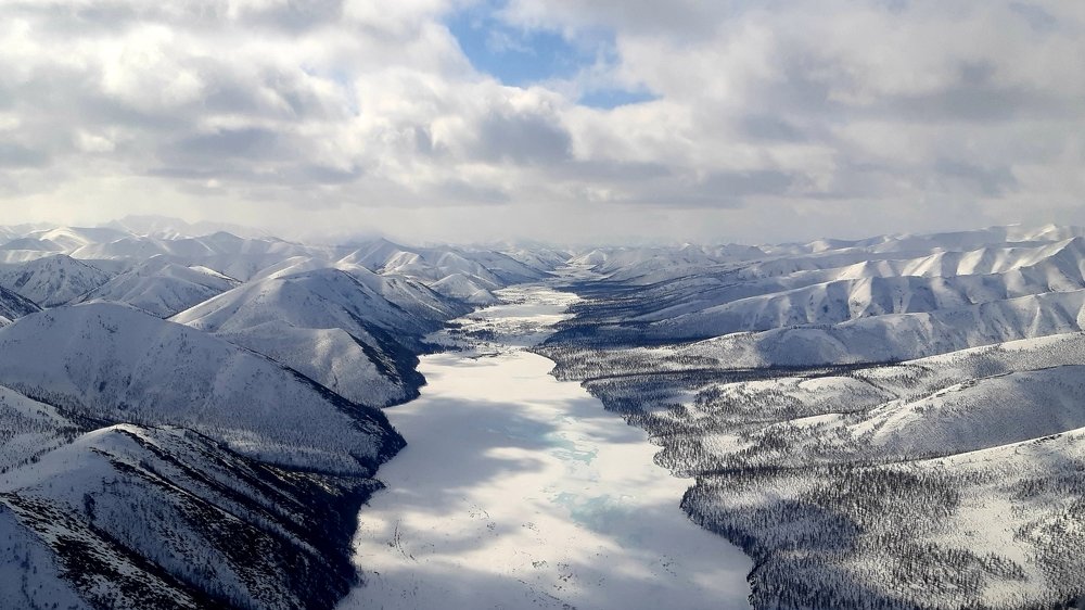 Омолон. 50 оттенков белого