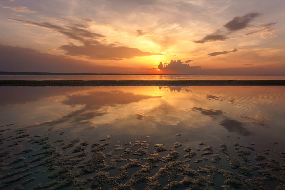 Закат на Волге