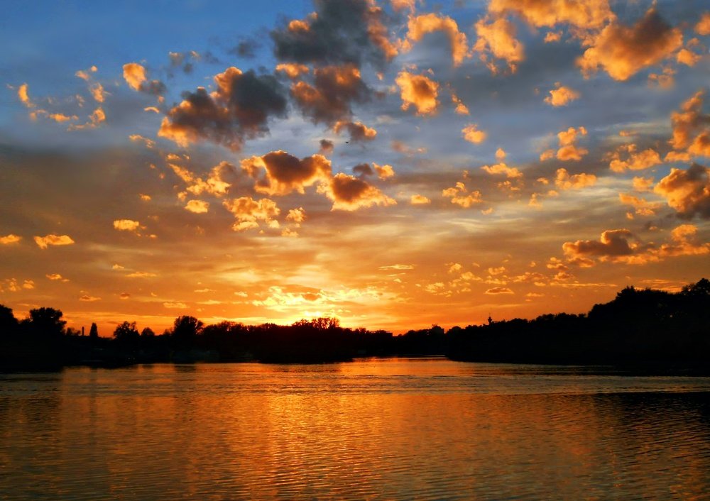 Sunset on Danube in Belgrade