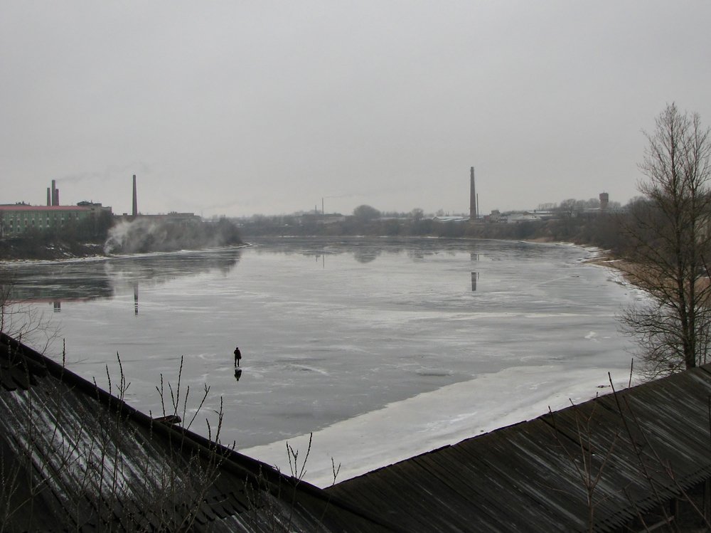 По тонкому льду