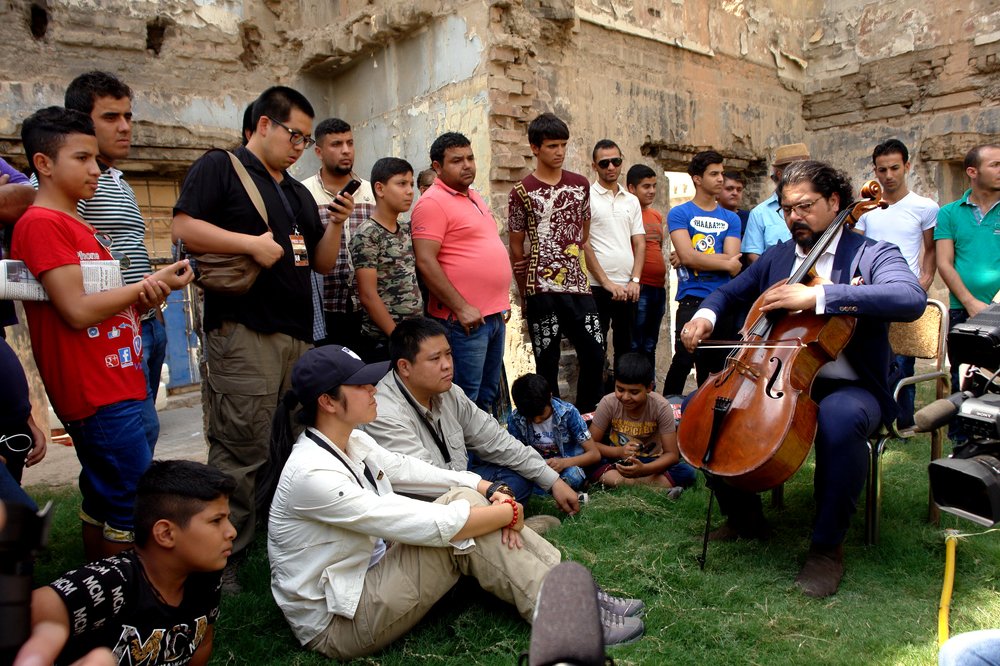 حفل كبير جدآ ؟؟؟