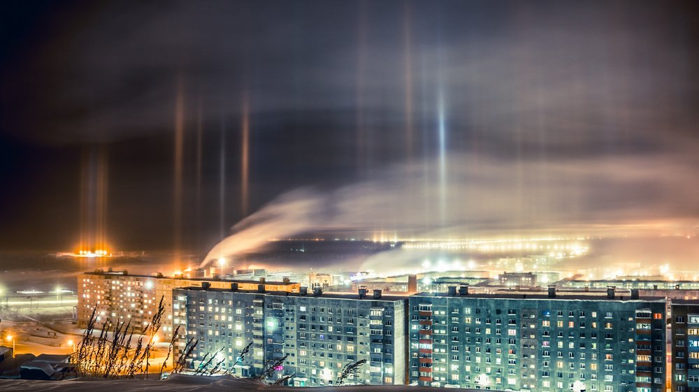 Столбы света