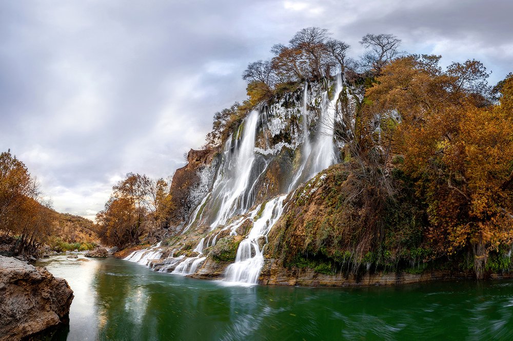 Bisheh Waterfall