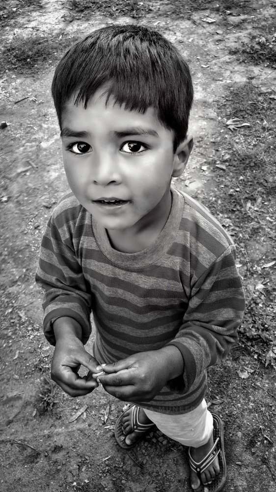 Kashmiri child