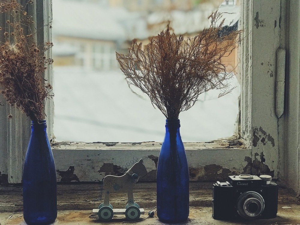 Here lives a female photographer