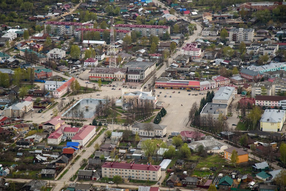 Над городом