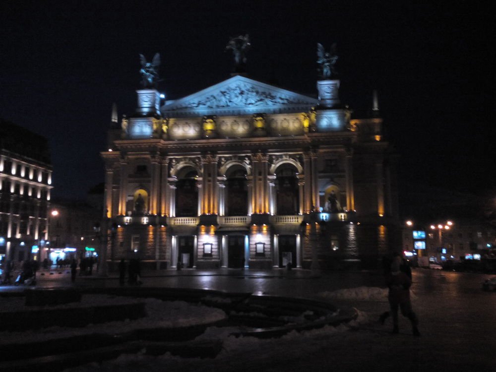 Львов. Театр оперы и балета