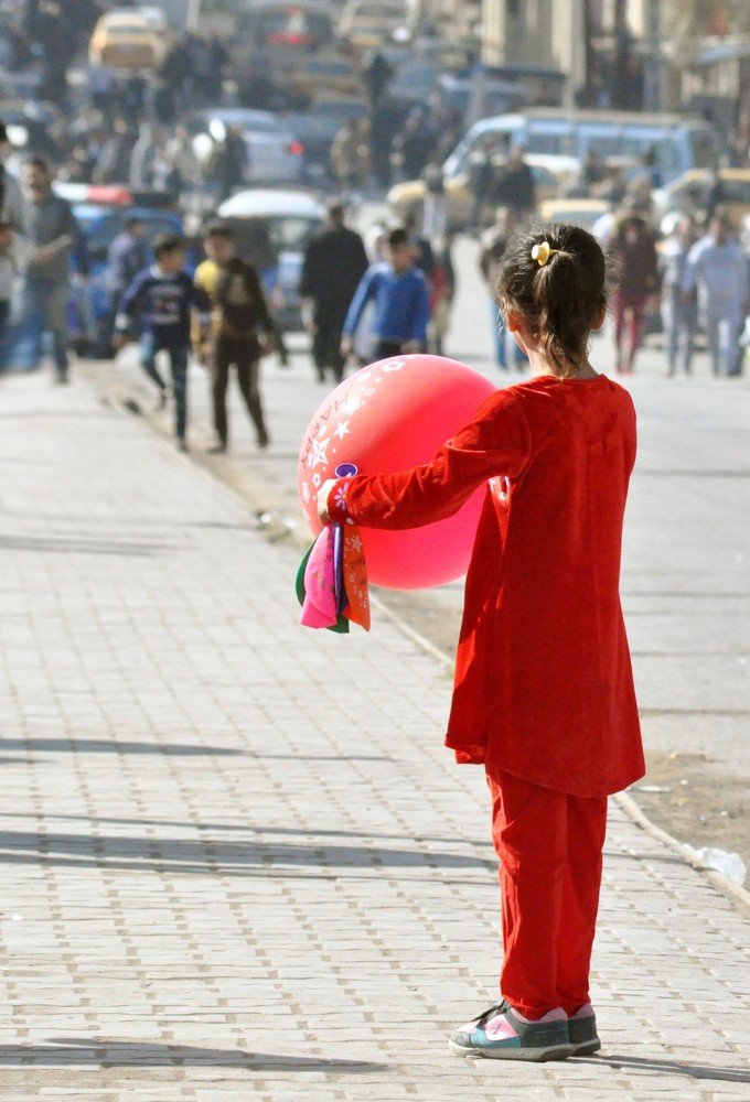 من يشتري البالون