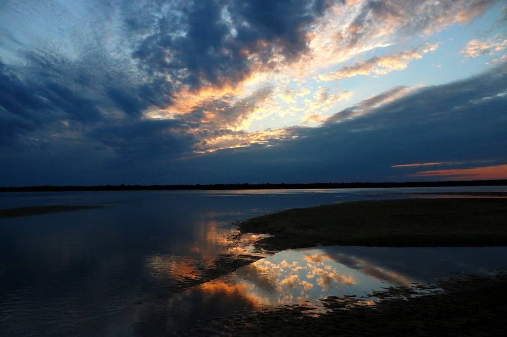 Anocheciendo con colores.