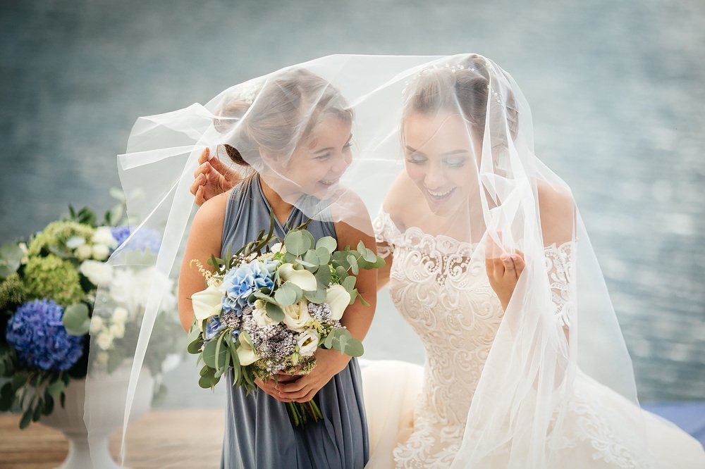 Маленькая подружка невесты