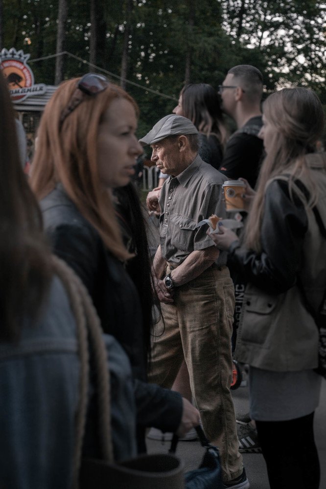 Ближе к молодежи