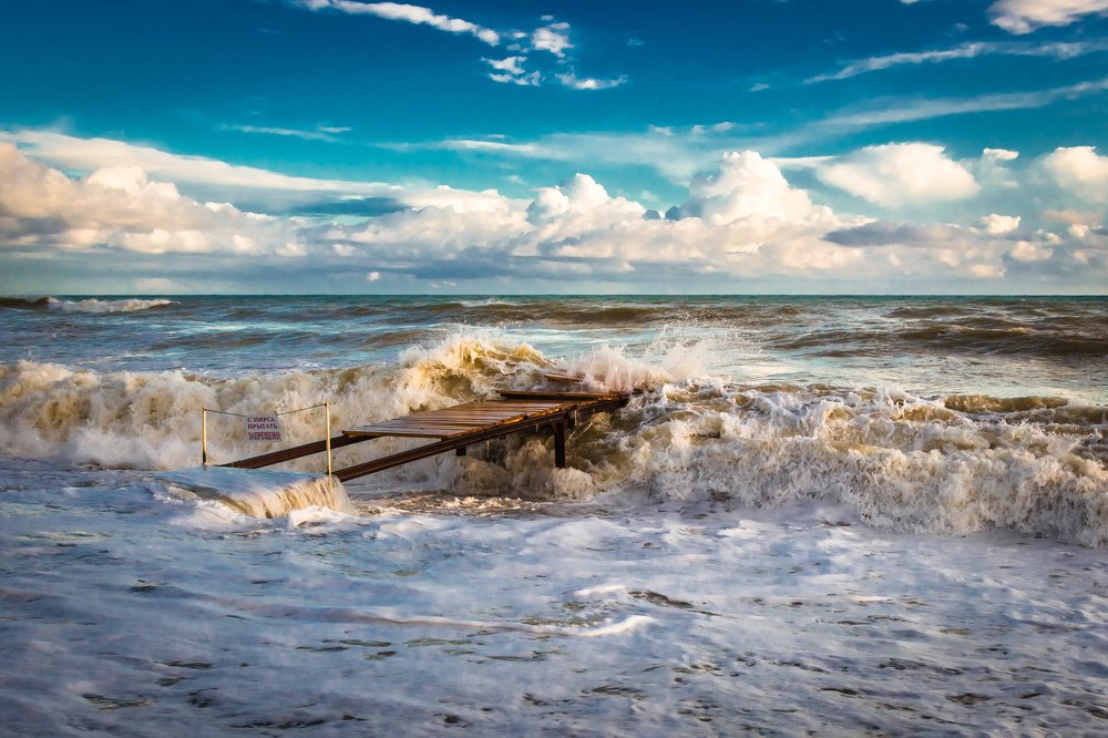 Шторм в Евпатории