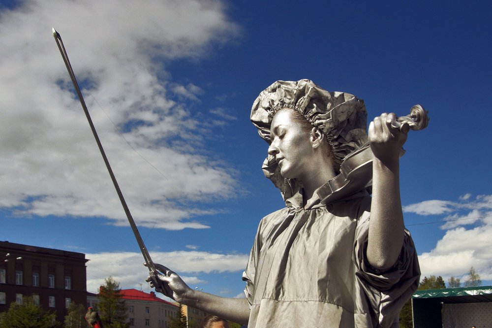 Музыка мир заполняет