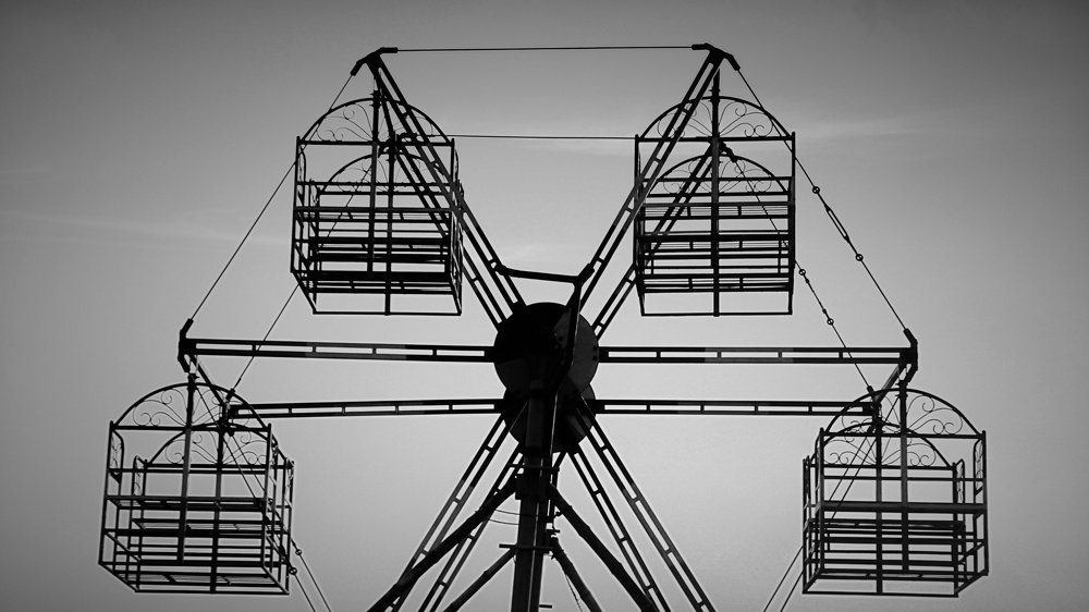 'Nagordola' - Merry Go Round