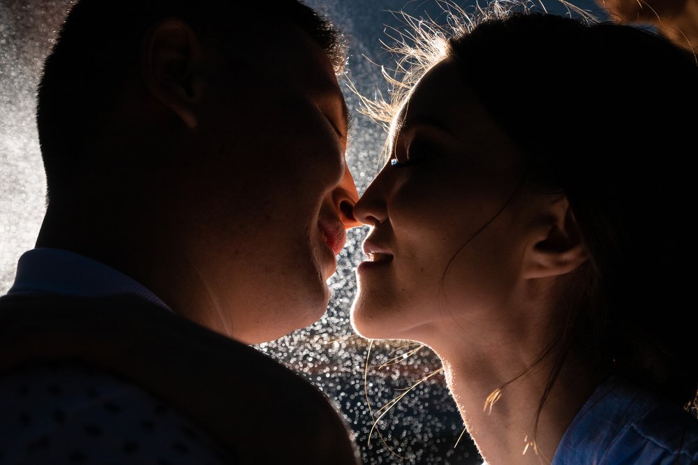 Свет любви сквозь ночное покрывало