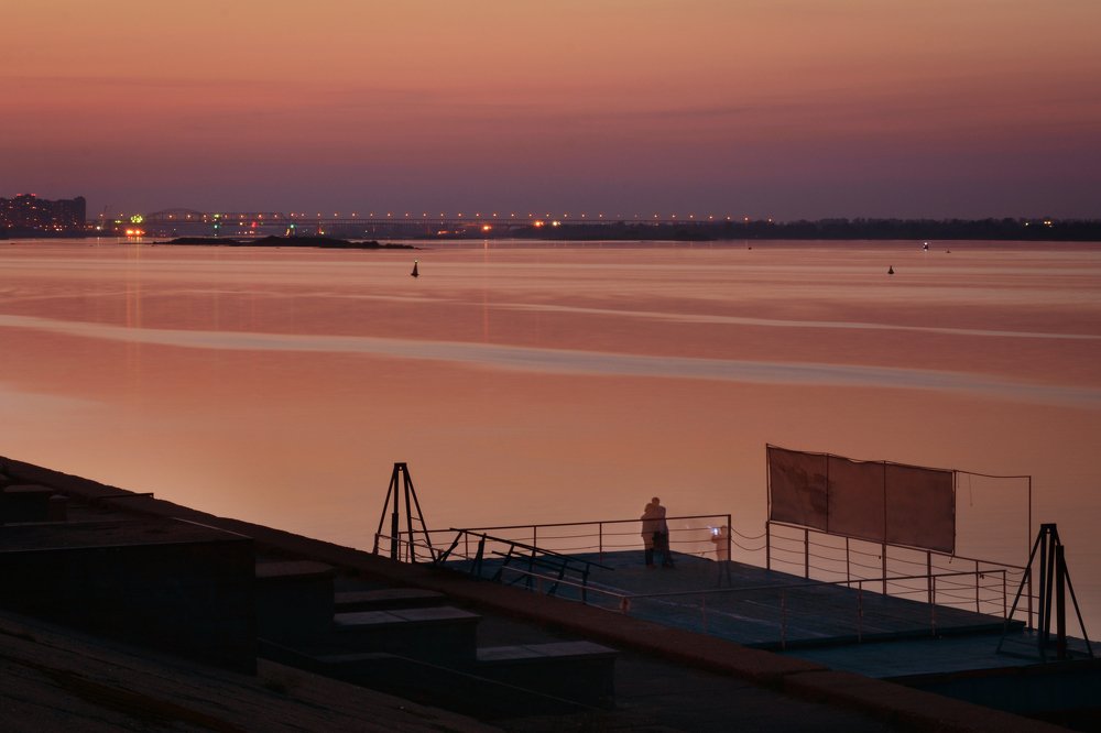 Теневые отношения