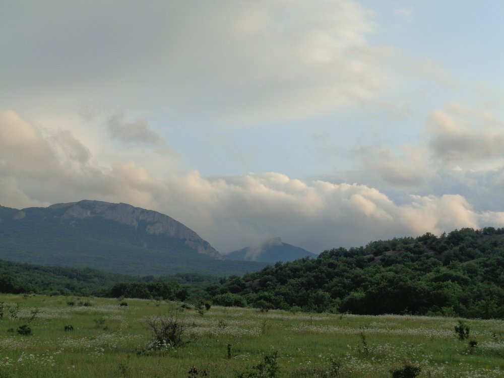 Облака над Лысой горой