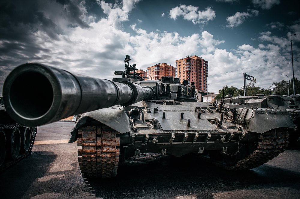 Танк на Набережной