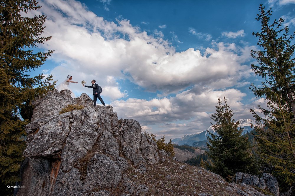 Climbing a cliff to give my love some Flowers